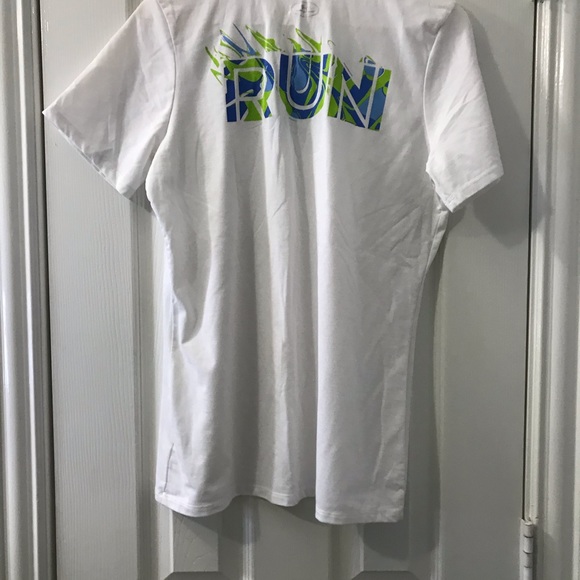 Under Armour workout top - Picture 3 of 3